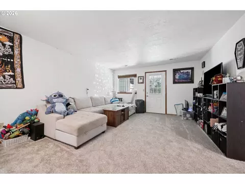 Other - 240 SE Kane Dr, Gresham, OR 97080 photo 2 of 7