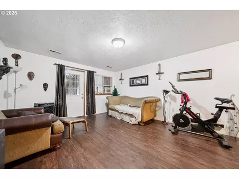 Living - 240 SE Kane Dr, Gresham, OR 97080 photo 5 of 6
