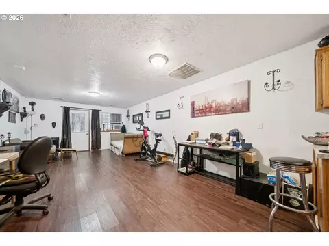 Other - 240 SE Kane Dr, Gresham, OR 97080 photo 5 of 7