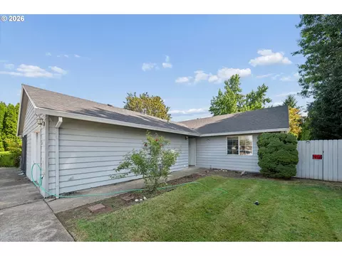 Exterior - 240 SE Kane Dr, Gresham, OR 97080 photo 2 of 7