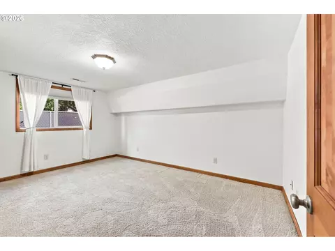 Bedroom - 8443 SE Orient Dr, Gresham, OR 97080 photo 6 of 7