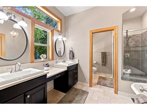 Bath - 8443 SE Orient Dr, Gresham, OR 97080 photo 1 of 4