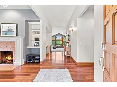 Entry Way - 8443 SE Orient Dr, Gresham, OR 97080 photo 1 of 3