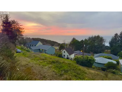 2500 Overlook Dr, Yachats, OR 97498