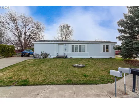 1375 SW 15th St, Hermiston, OR 97838