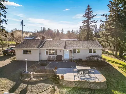 5953 Davis Creek Rd NE, Silverton, OR 97381