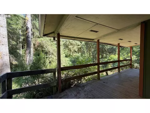 1799 N Doris Ln, Otis, OR 97368