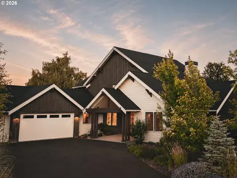 945 Roberts Dr, Hood River, OR 97031