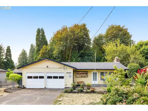 4108 Cedaroak Dr, West Linn, OR 97068