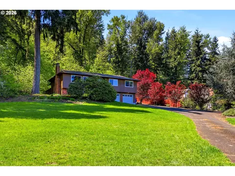 16485 S Hattan Rd, Oregon City, OR 97045