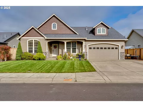1066 SW Coral St, Junction City, OR 97448
