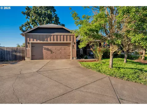 3607 Cameron Ct NE, Albany, OR 97322