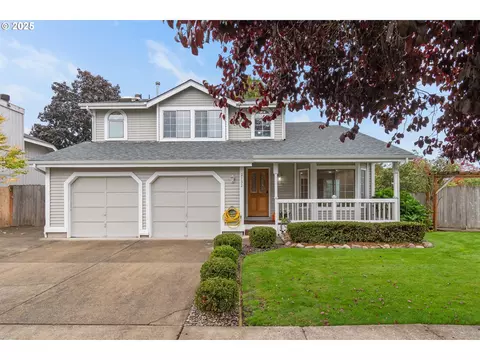 2132 Assumption St, Eugene, OR 97402