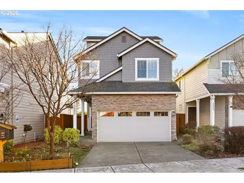 13882 SE Taralon Dr, Happy Valley, OR 97015