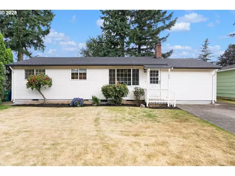165 NE 167th Pl, Portland, OR 97230
