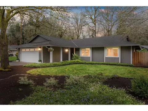 18440 Sandpiper Cir, Lake Oswego, OR 97035