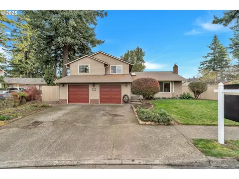 814 NE 196th Ave, Portland, OR 97230