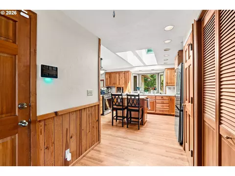 Entry Way - 537 S 71st St, Springfield, OR 97477 photo 1 of 1