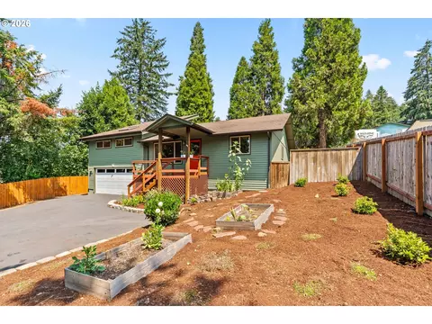 Exterior - 537 S 71st St, Springfield, OR 97477 photo 3 of 10