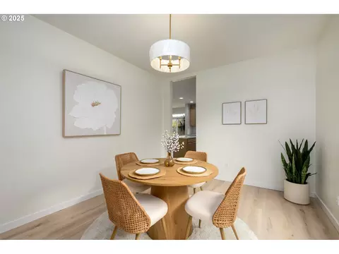 Dining - 1145 Ludgate Dr, Eugene, OR 97402 photo 2 of 3