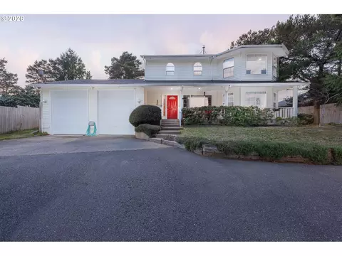 2340 S Crestline Dr, Waldport, OR 97394