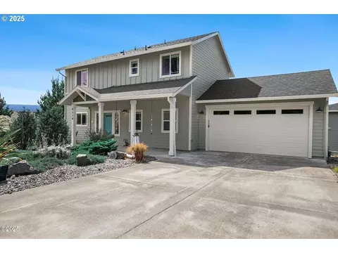 4119 SE Keel Way, Lincoln City, OR 97367