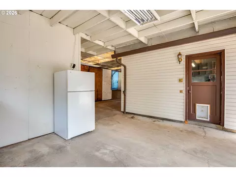 Other - 910 Cornell Ave, Gladstone, OR 97027 photo 9 of 12