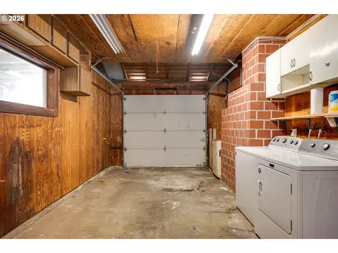 Other - 910 Cornell Ave, Gladstone, OR 97027 photo 5 of 12