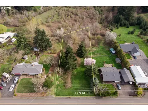 S Holly Ln, Oregon City, OR 97045