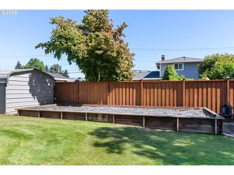 Exterior - 4024 Kildare St, Eugene, OR 97404 photo 9 of 14