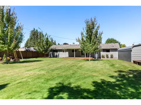 Exterior - 4024 Kildare St, Eugene, OR 97404 photo 11 of 14