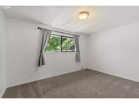 Bedroom - 4024 Kildare St, Eugene, OR 97404 photo 1 of 6