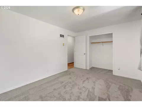 Bedroom - 4024 Kildare St, Eugene, OR 97404 photo 2 of 6