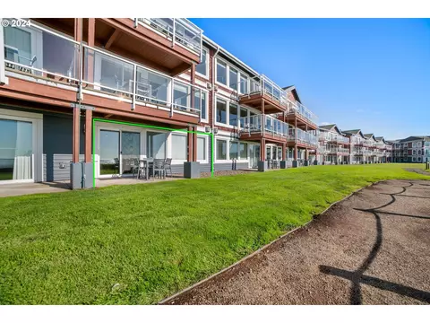 709 N Highway 101, Depoe Bay, OR 97341
