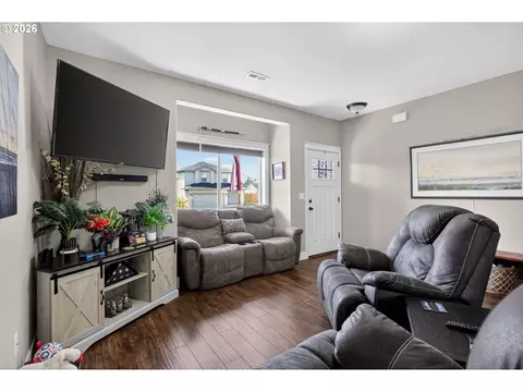 Other - 918 E 16th St, Lafayette, OR 97127 photo 2 of 11
