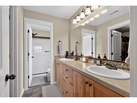 Bath - 918 E 16th St, Lafayette, OR 97127 photo 1 of 2