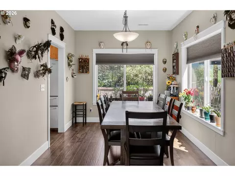 Dining - 918 E 16th St, Lafayette, OR 97127 photo 2 of 4