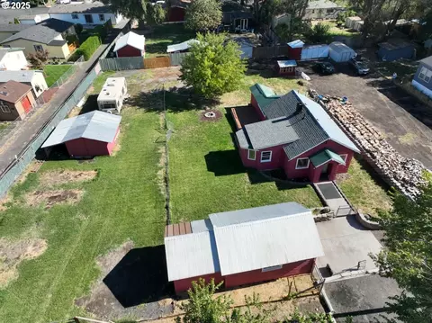 2829 W 9th St, The Dalles, OR 97058