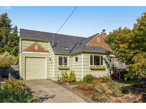 2015 SE Spokane St, Portland, OR 97202