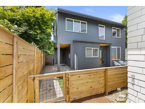 2415 NE 38th Ave #B, Portland, OR 97212