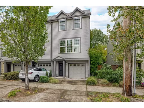 6155 S Virginia Ave, Portland, OR 97239