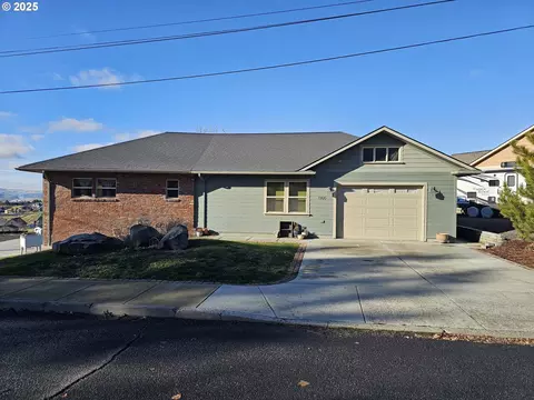 1300 NW Horn Ave, Pendleton, OR 97801