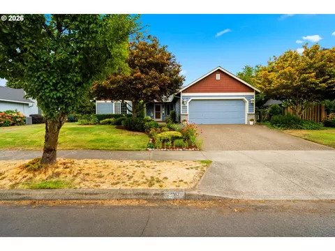 1961 NE Coburn Dr, Mcminnville, OR 97128