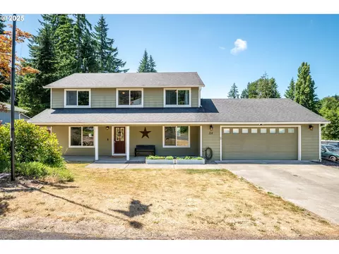 114 Deer Park Ln, Kelso, WA 98626