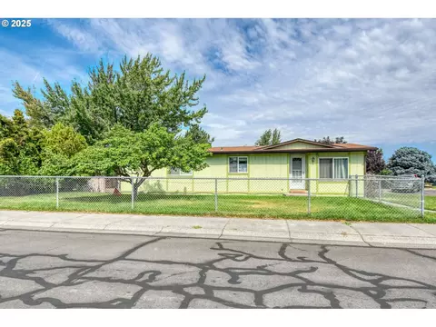 10 SW Sunrise Ct, Hermiston, OR 97838