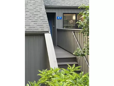 5801 NE Voyage Ave #47, Lincoln City, OR 97367