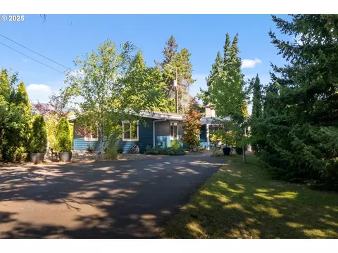2550 Riverview Dr, Hood River, OR 97031