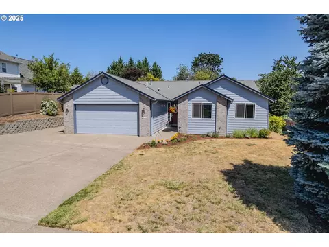 228 NW Fairhaven Ln, Dallas, OR 97338