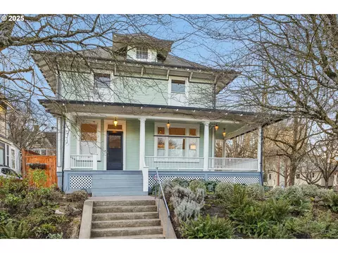 1908 NE Halsey St, Portland, OR 97232