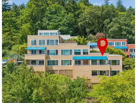 3701 SW Condor Ave #V2, Portland, OR 97239
